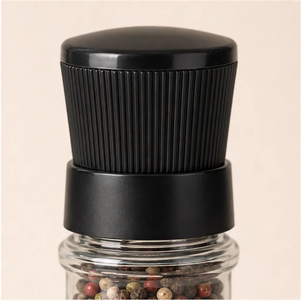 Moulin à poivre compact, tête noire, 100 ml détail du bouchon et de l'étanchéité