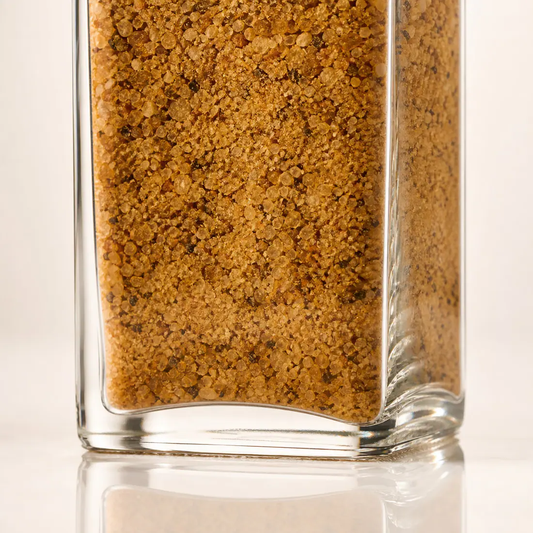 Pots à épices carrés en verre détail du matériau et de la fabrication